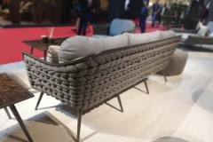 ARREDAMENTI-OFFICINEX-CESANO-MADERNO-DIVANO-SKYLINEDESIGN-e1534262538301
